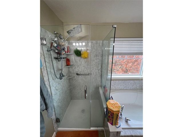 22821 E Briarwood Pl, Aurora, CO 80016