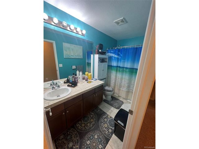 22821 E Briarwood Pl, Aurora, CO 80016