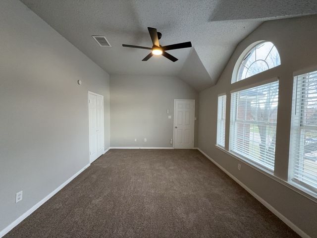 704 Inglewood Trail, Desoto, TX 75115