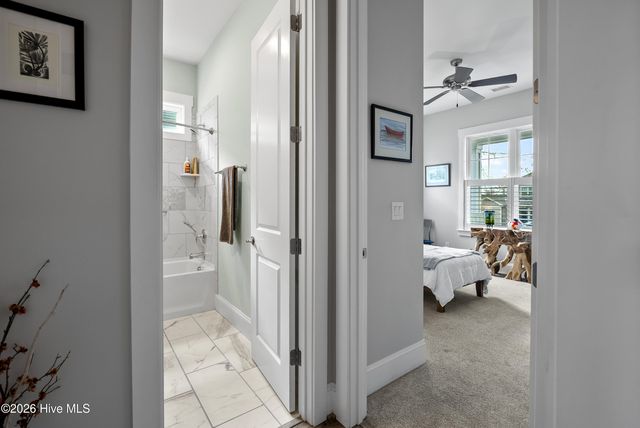 3726 White Cliffs Drive, Castle Hayne, NC 28429