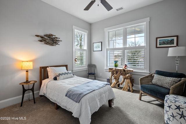 3726 White Cliffs Drive, Castle Hayne, NC 28429