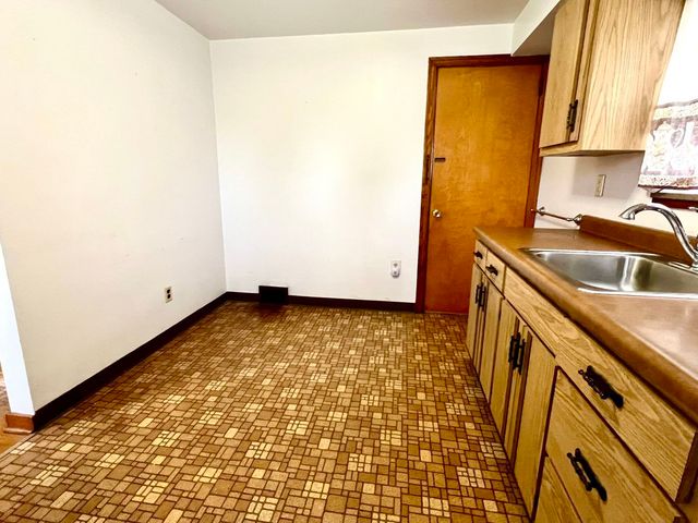 169 E Marigold STREET, Munhall, PA 15120