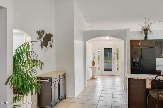 368 Thunderbird Avenue NW, Palm Bay, FL 32907