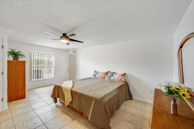 368 Thunderbird Avenue NW, Palm Bay, FL 32907