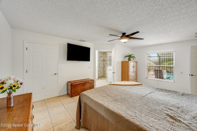 368 Thunderbird Avenue NW, Palm Bay, FL 32907