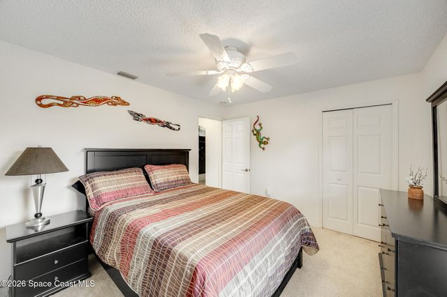 368 Thunderbird Avenue NW, Palm Bay, FL 32907