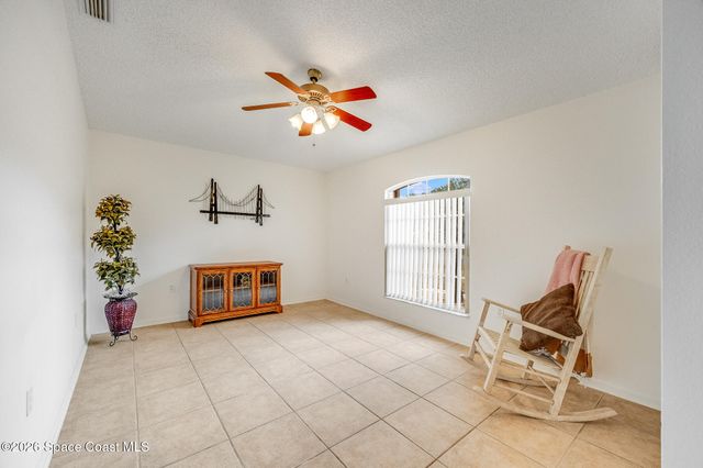 368 Thunderbird Avenue NW, Palm Bay, FL 32907