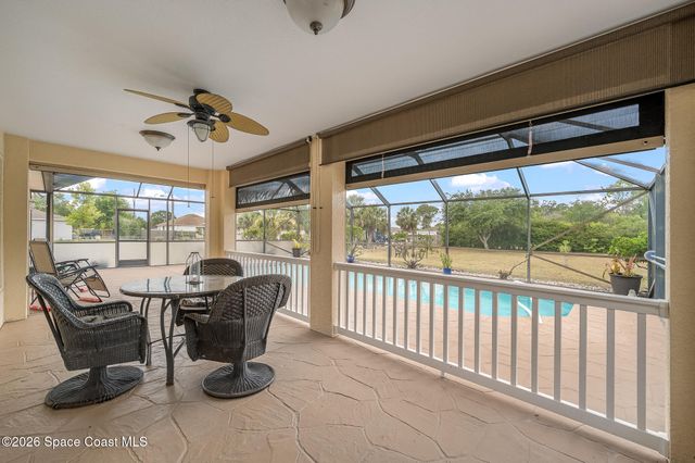 368 Thunderbird Avenue NW, Palm Bay, FL 32907