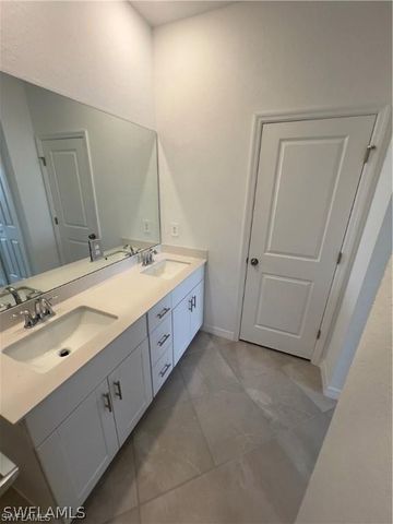 2951 Citrus ST, Naples, FL 34120