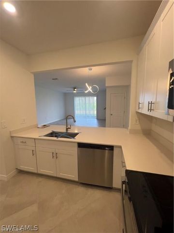 2951 Citrus ST, Naples, FL 34120