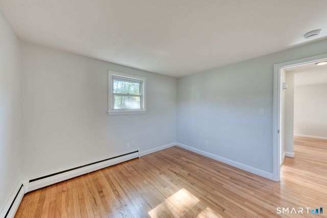 14 Emerson Street, Bloomfield, CT 06002