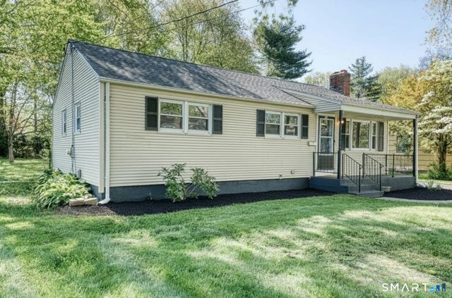 14 Emerson Street, Bloomfield, CT 06002