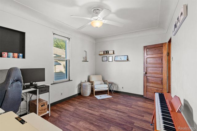 2028 Kosciuszko Avenue, Bay City, MI 48708