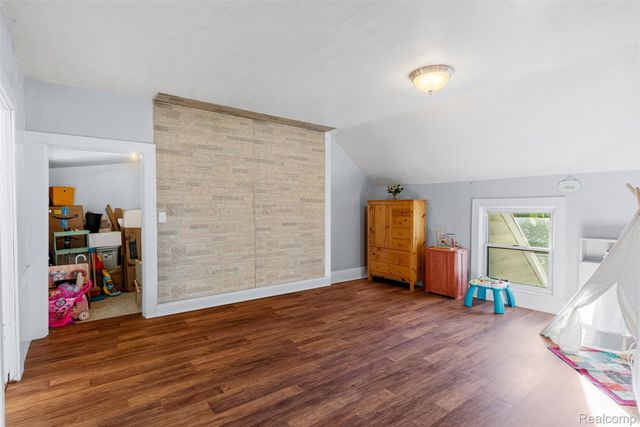 2028 Kosciuszko Avenue, Bay City, MI 48708