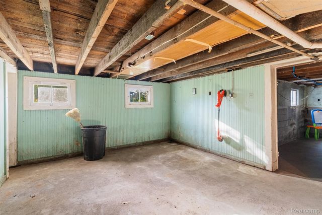 2028 Kosciuszko Avenue, Bay City, MI 48708