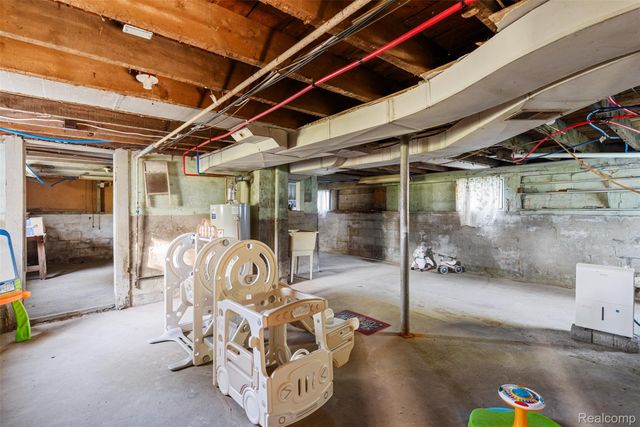 2028 Kosciuszko Avenue, Bay City, MI 48708