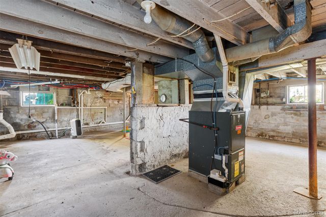 2028 Kosciuszko Avenue, Bay City, MI 48708