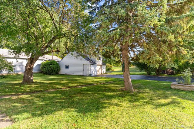 2028 Kosciuszko Avenue, Bay City, MI 48708