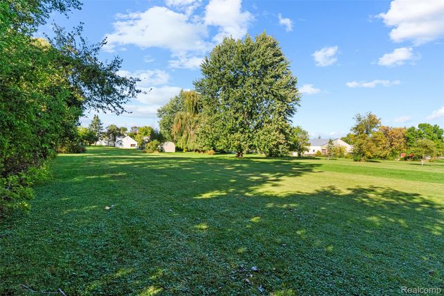 2028 Kosciuszko Avenue, Bay City, MI 48708