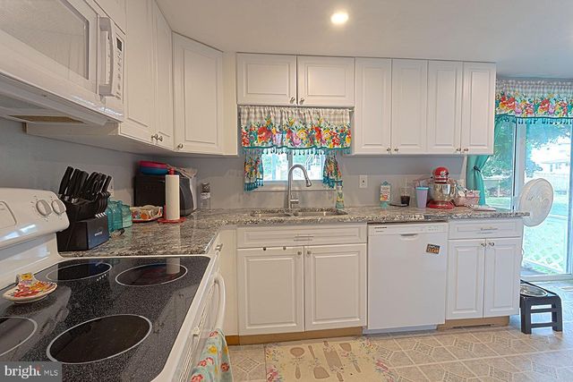 1336 RISING SUN AVE, Temple, PA 19560