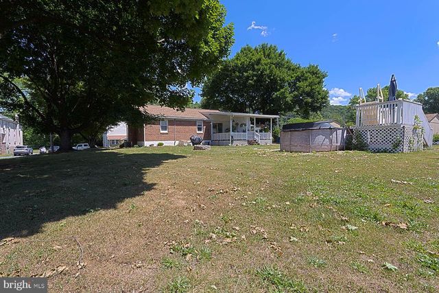 1336 RISING SUN AVE, Temple, PA 19560