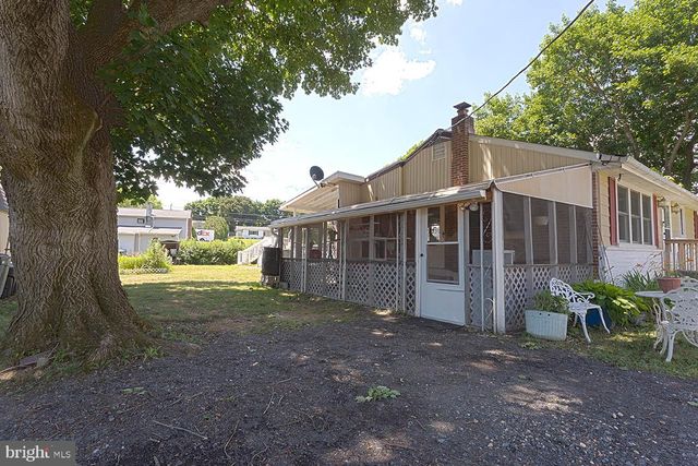 1336 RISING SUN AVE, Temple, PA 19560