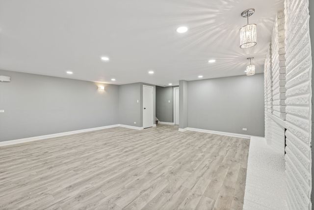 8746 S 81st Court, Hickory Hills, IL 60457