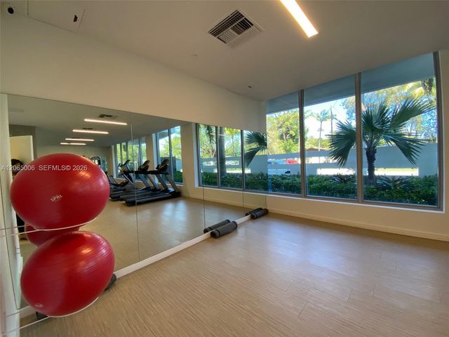 13800 Highland Drive PH3, North Miami Beach, FL 33181
