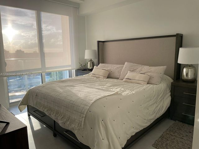 13800 Highland Drive PH3, North Miami Beach, FL 33181