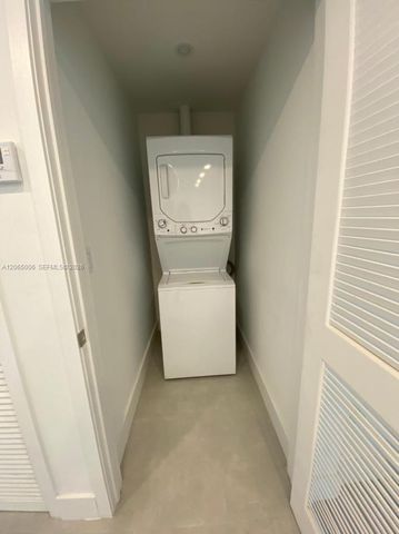 13800 Highland Drive PH3, North Miami Beach, FL 33181