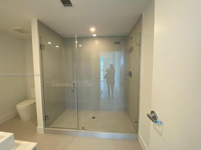 13800 Highland Drive PH3, North Miami Beach, FL 33181