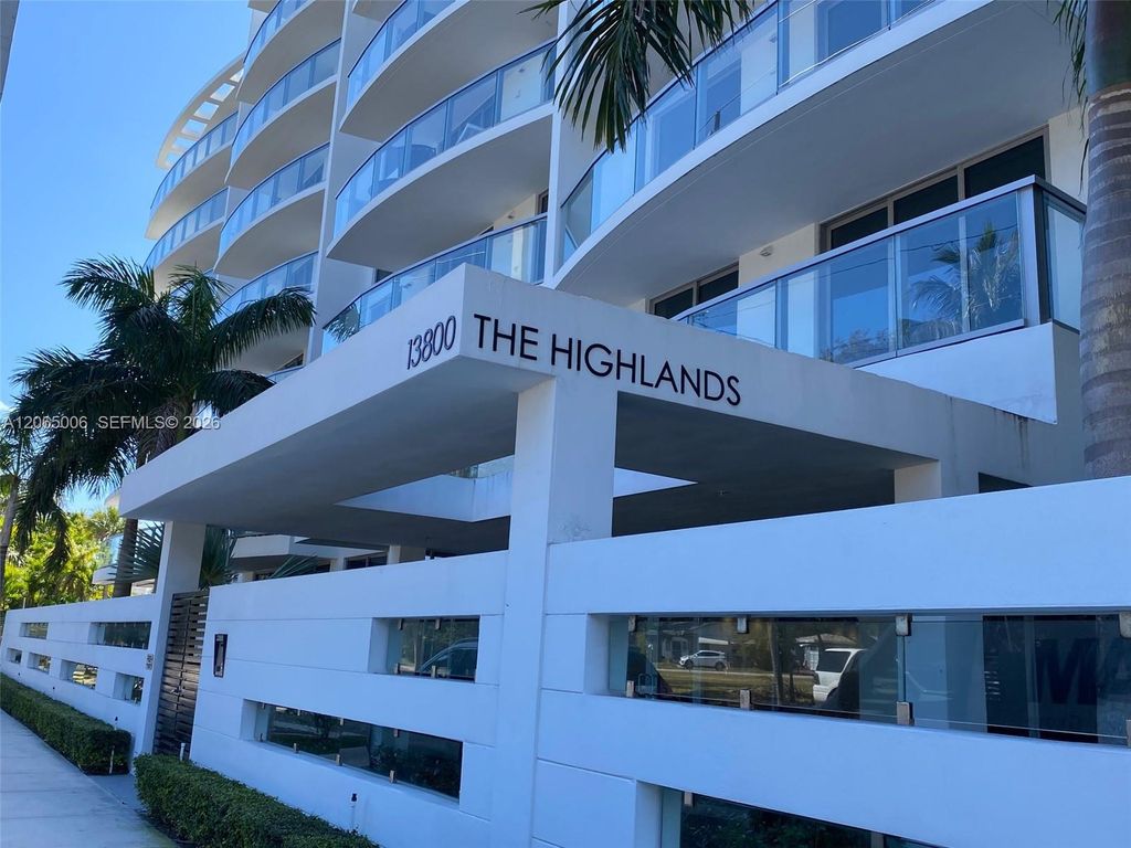 13800 Highland Drive PH3, North Miami Beach, FL 33181