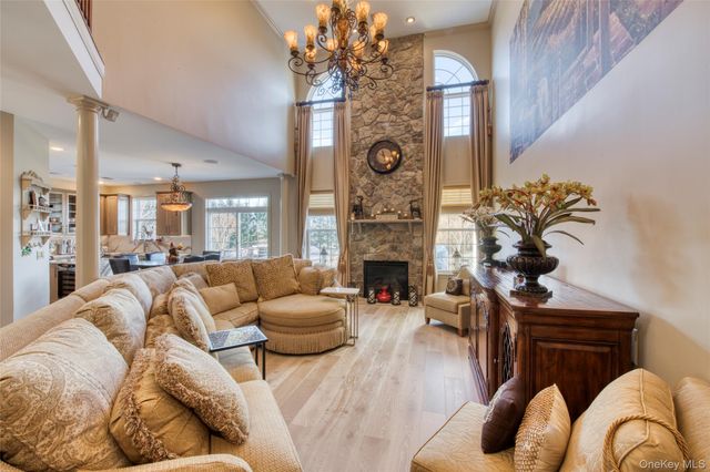 395 Stonecrop Road, Aquebogue, NY 11901