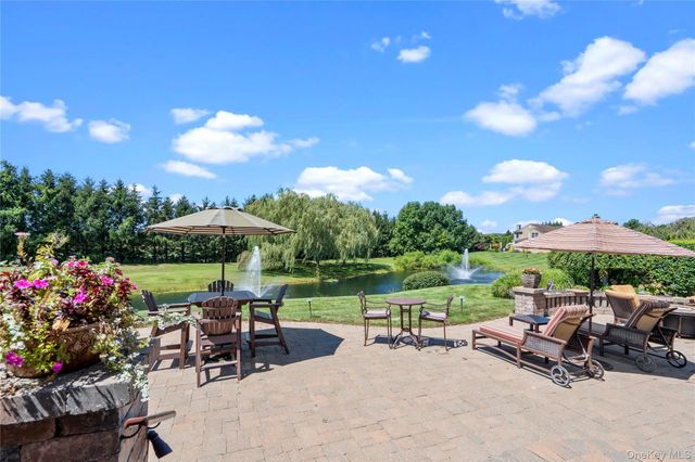 395 Stonecrop Road, Aquebogue, NY 11901