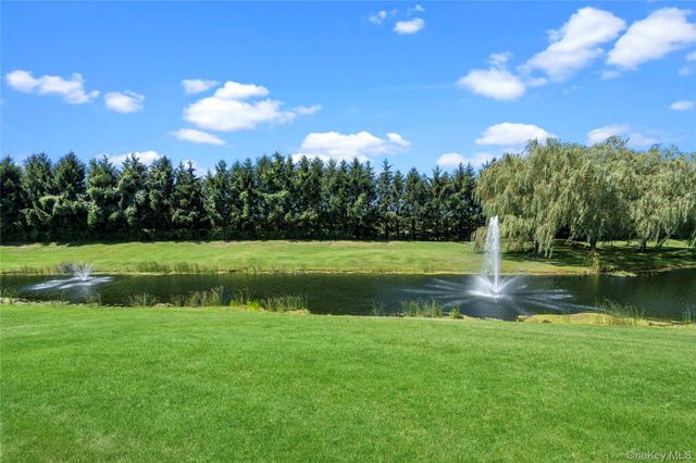 395 Stonecrop Road, Aquebogue, NY 11901