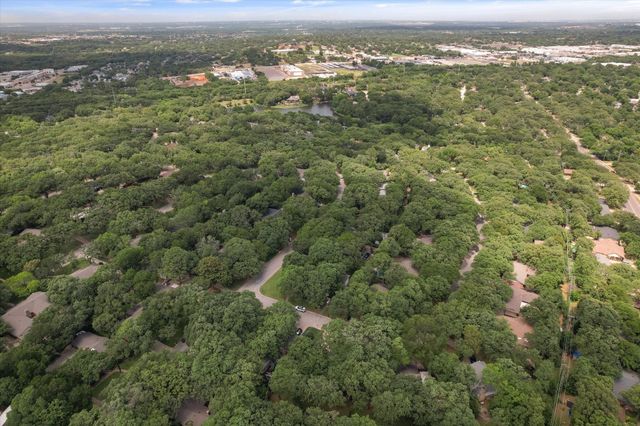 3008 Woodford Drive, Arlington, TX 76013