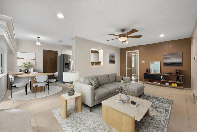 3008 Woodford Drive, Arlington, TX 76013
