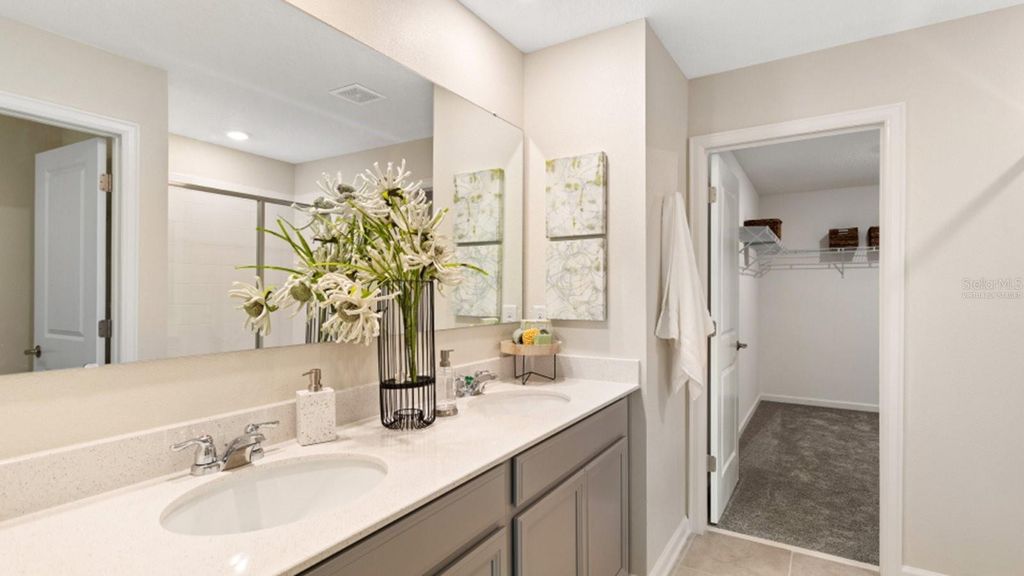 Image 12 of property listing at 1619 LOXLEY TRAIL, Kissimmee, FL 34746