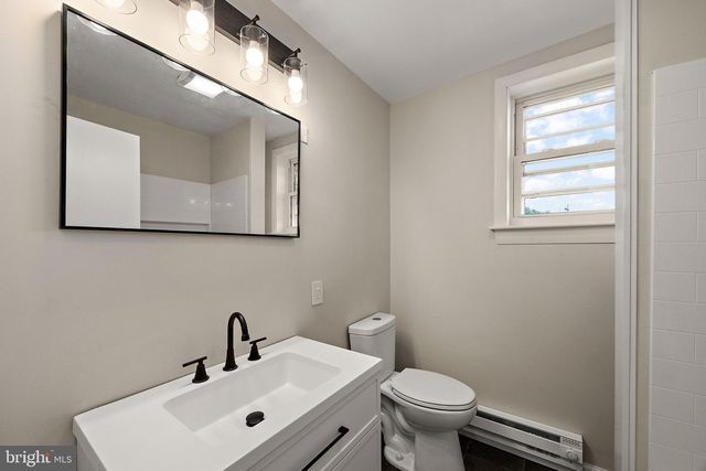 134 PUTCAN AVE, Essington, PA 19029
