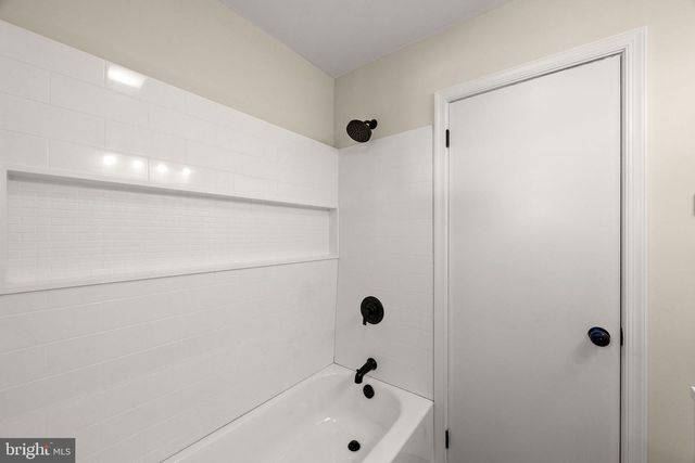 134 PUTCAN AVE, Essington, PA 19029