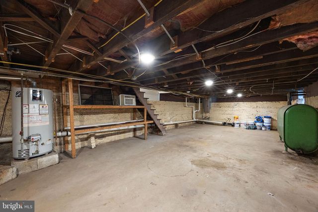 134 PUTCAN AVE, Essington, PA 19029