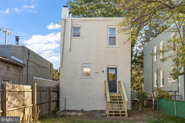 134 PUTCAN AVE, Essington, PA 19029