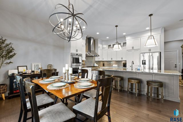 607 S Torrey Pine Ln Lane, Sioux Falls, SD 57110