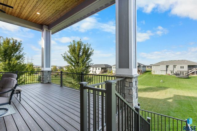 607 S Torrey Pine Ln Lane, Sioux Falls, SD 57110