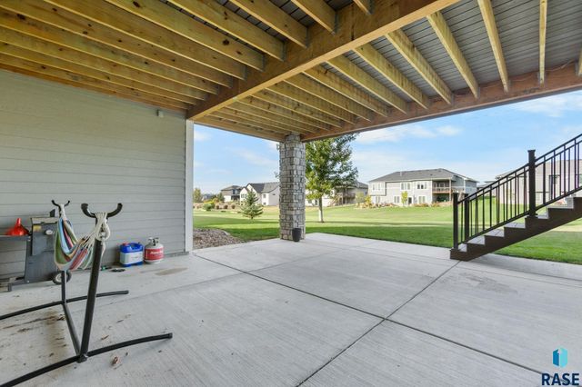 607 S Torrey Pine Ln Lane, Sioux Falls, SD 57110