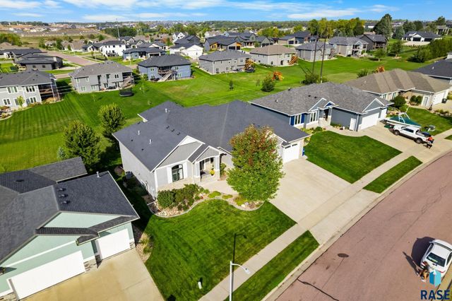 607 S Torrey Pine Ln Lane, Sioux Falls, SD 57110