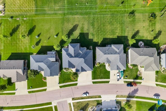 607 S Torrey Pine Ln Lane, Sioux Falls, SD 57110