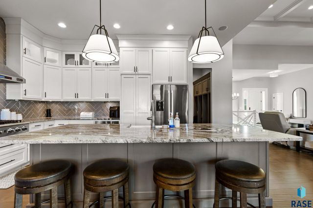 607 S Torrey Pine Ln Lane, Sioux Falls, SD 57110