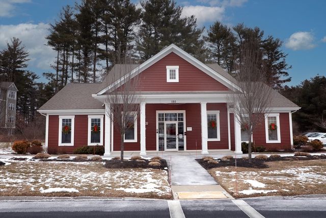 250 Martin's Landing 402, North Reading, MA 01864