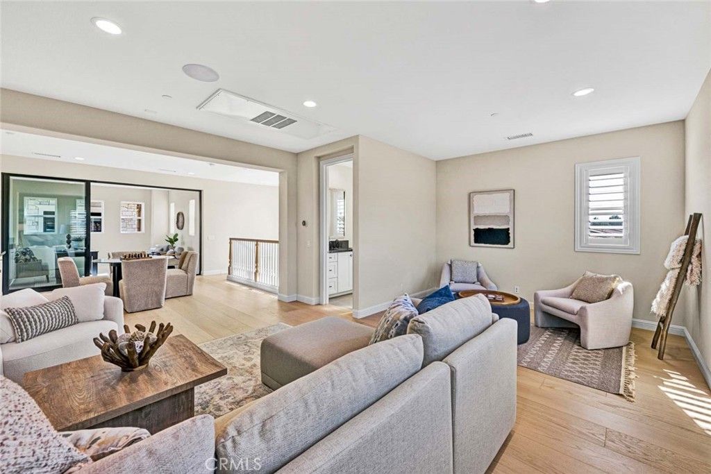 Image 32 of property listing at 98 Pinnacle, Lake Forest, CA 92630